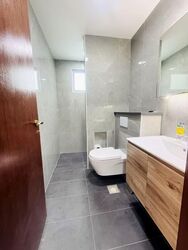 Straits Gardens (D27), Terrace #540533381
